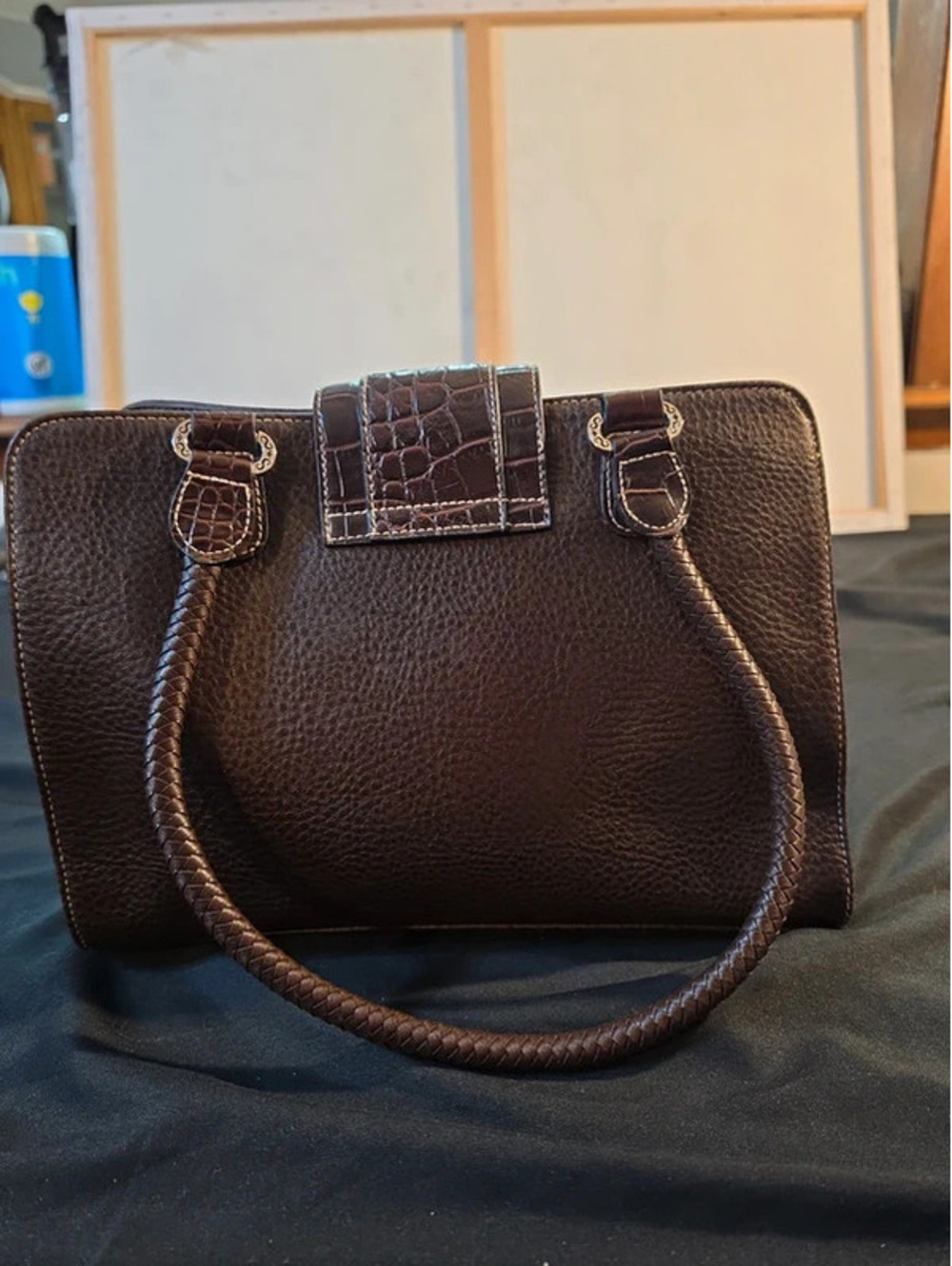 Handbag - Picture 6 of 10